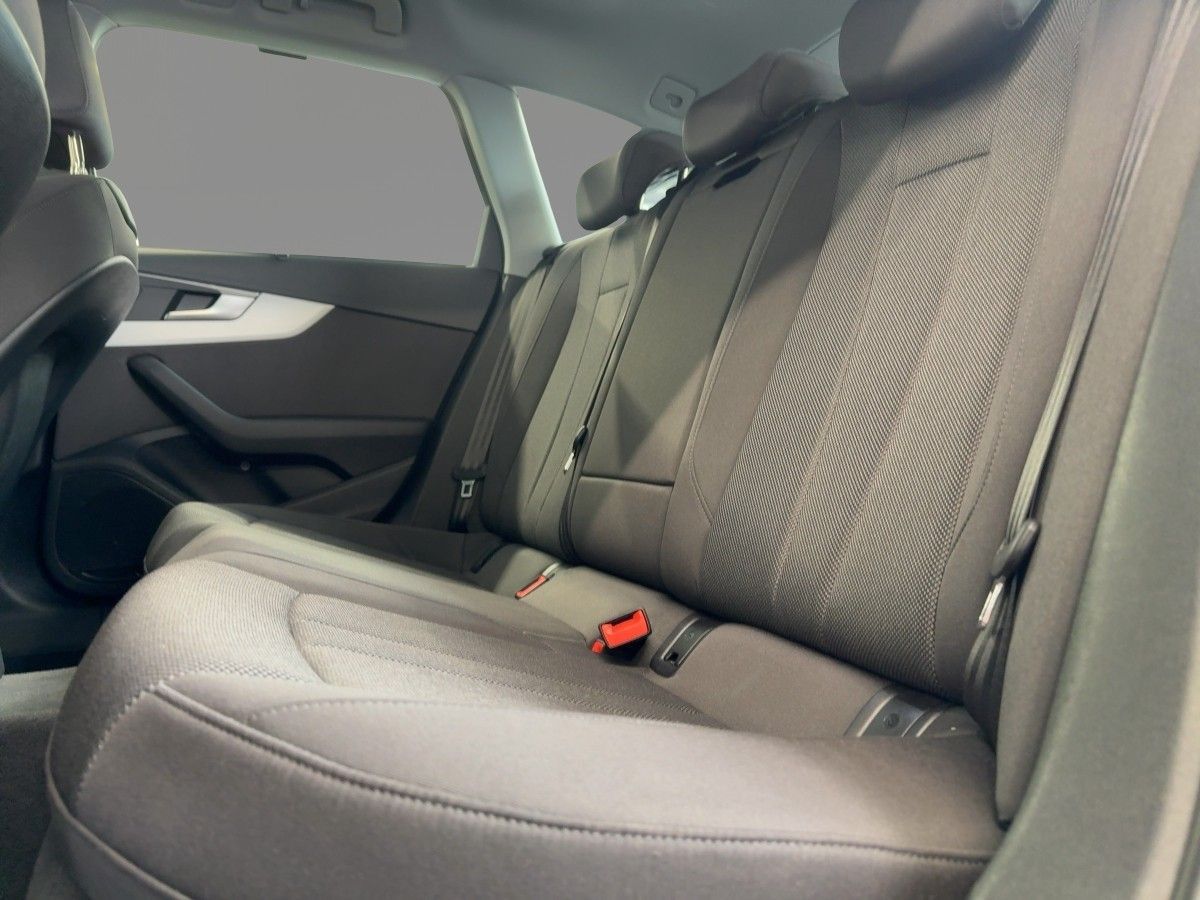 Audi A4 - Bild 10
