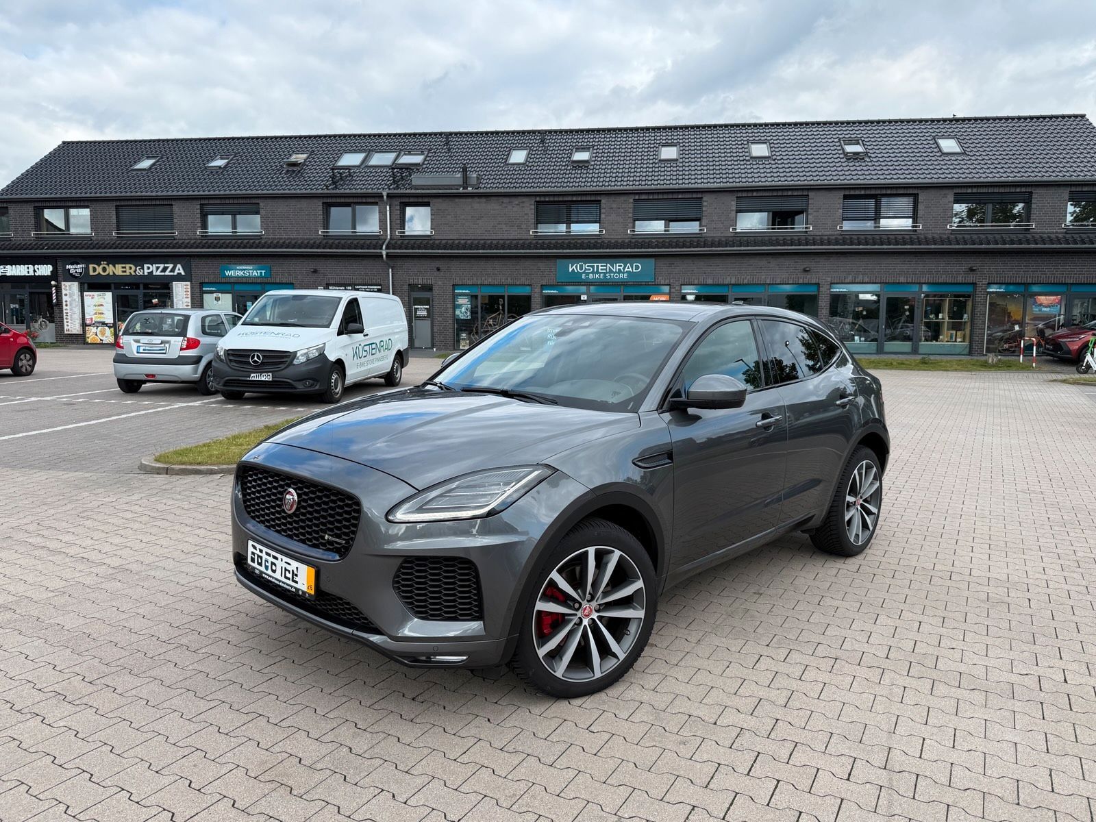 JAGUAR E-Pace