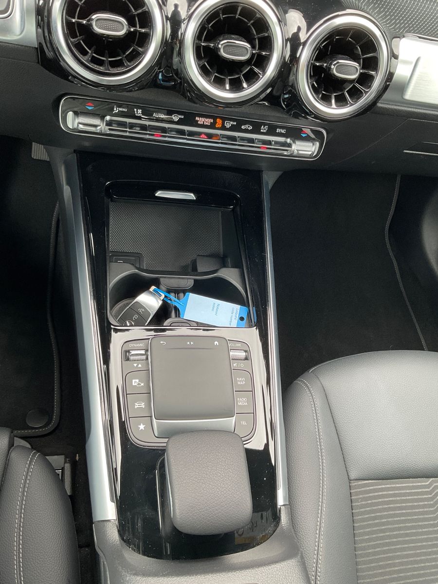 Fahrzeugabbildung Mercedes-Benz GLB 200 d DCT,LED,AHK,el.Heckklappe,Navi