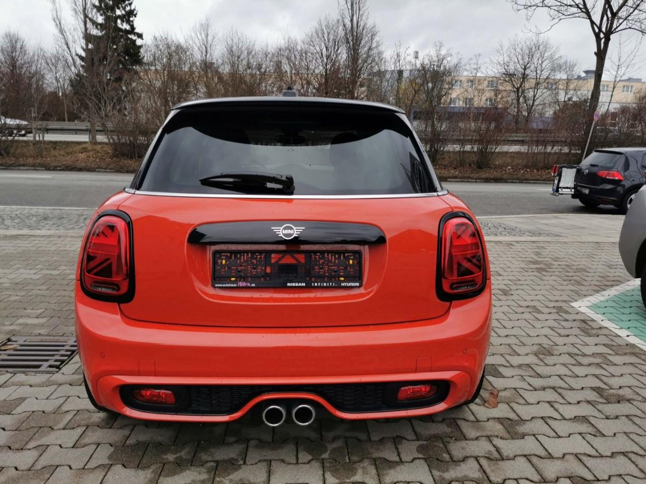 MINI Cooper S Steptr. 5tür LED NAV PDC HarmanKar