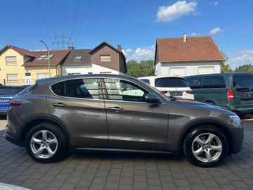 Alfa-Romeo Stelvio - 3