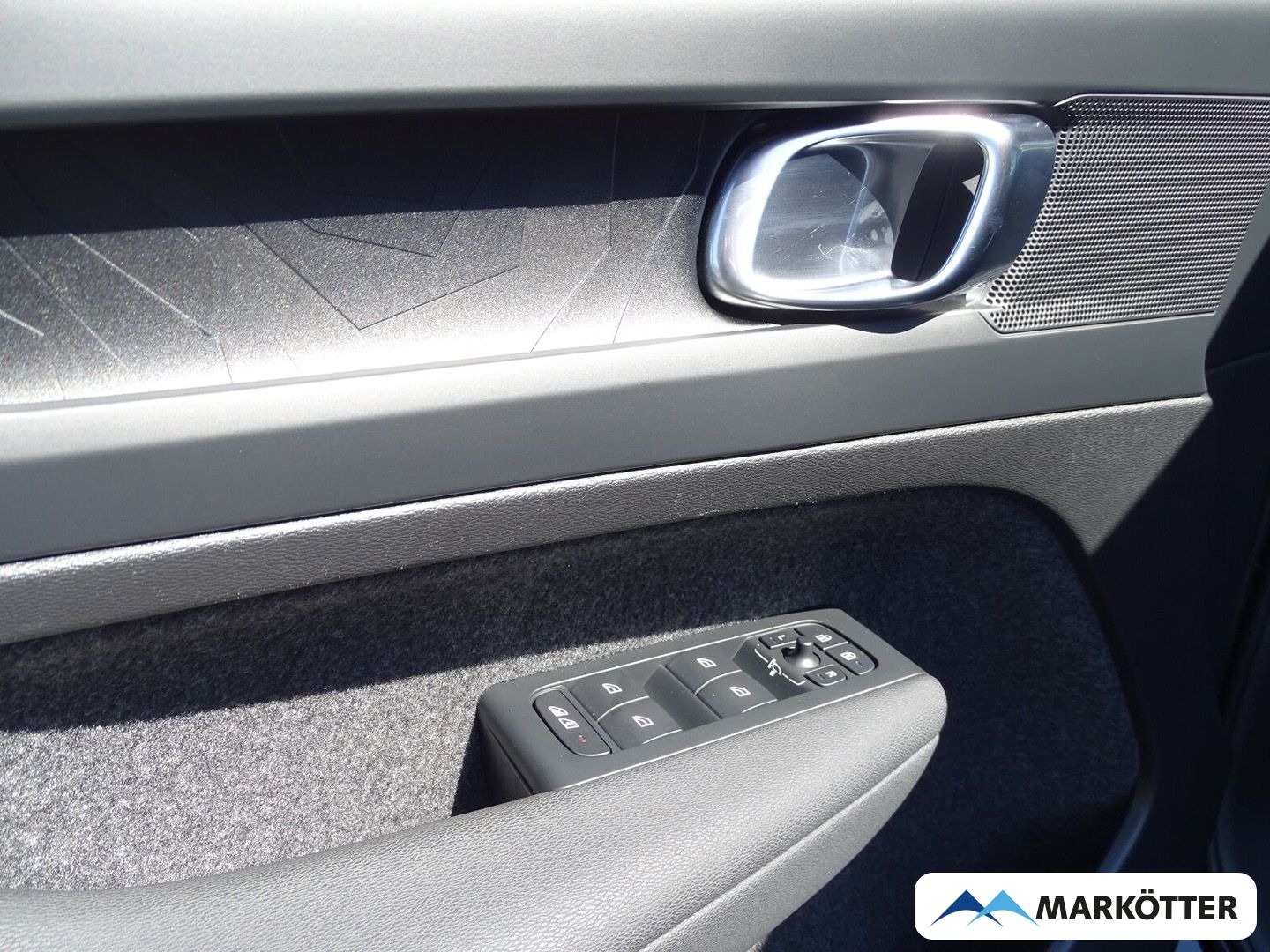 Volvo XC40 Plus Recharge Pure Electric AWD/LED/ACC/SHZ foto 6