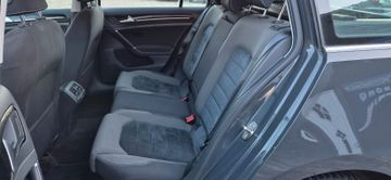 Volkswagen Golf - 10