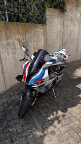 BMW M 1000 RR mit Competition Paket / Carbon-Paket  - Angebote