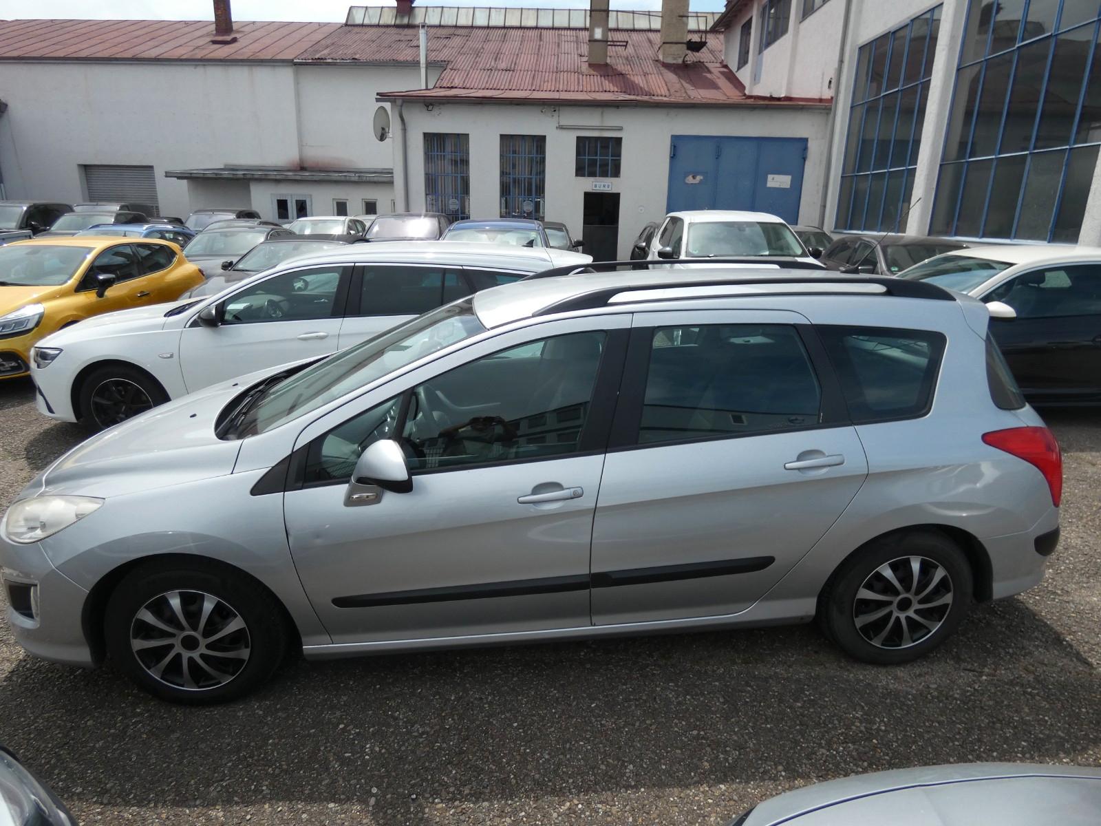 Peugeot 308 2012 — engine 1.560 cm³, 111 HP (82kW)