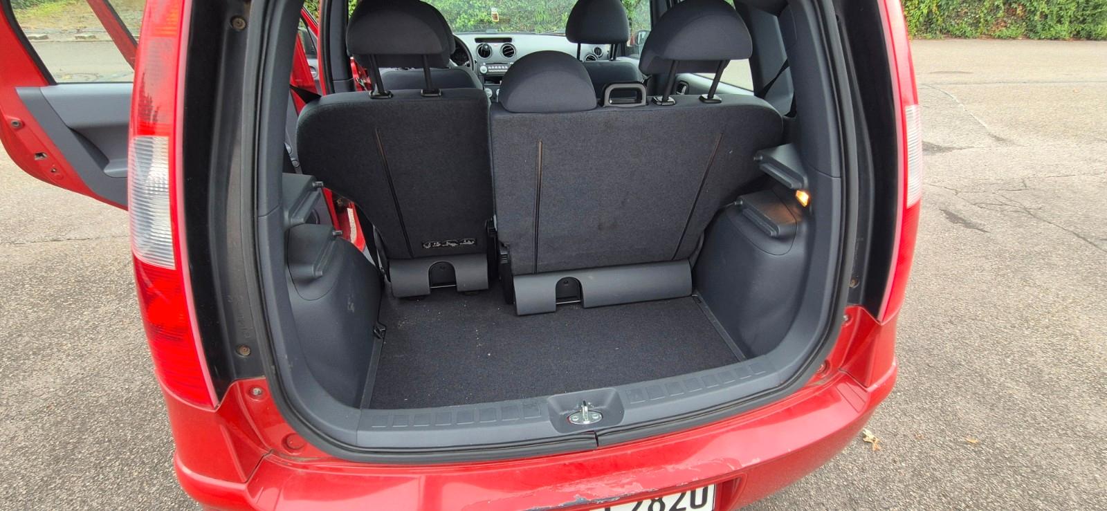 Mitsubishi Colt 2006 — photo 15