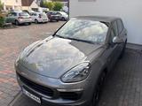 Porsche Cayenne Diesel -Chrono Paket 20zoll Panorama  - Porsche Gebrauchtwagen in Darmstadt