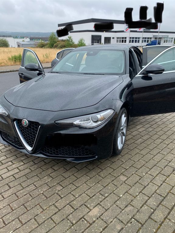 Image of Alfa Romeo Giulia