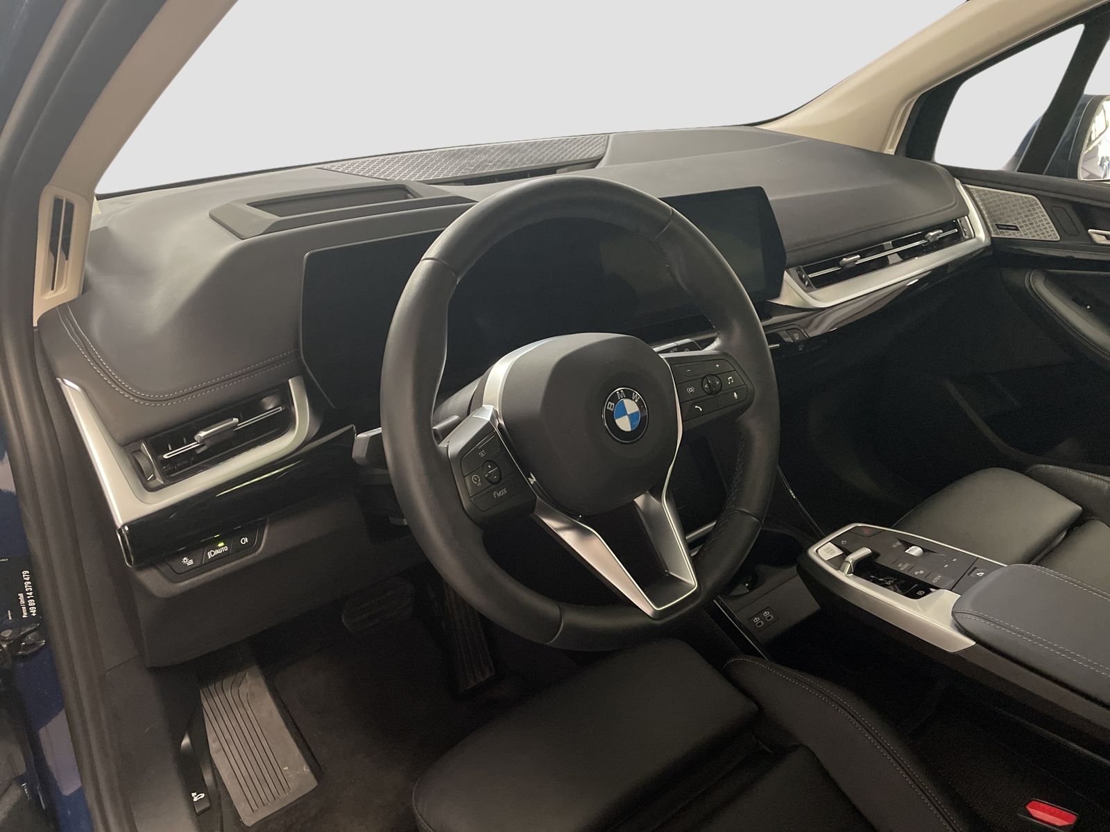 BMW 223 Active Tourer - Bild 10