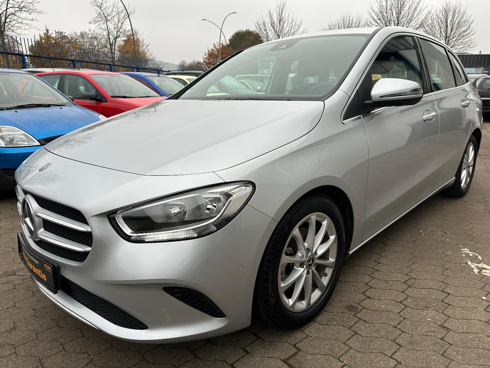 Mercedes-Benz B 180 Style Navi LED PDC