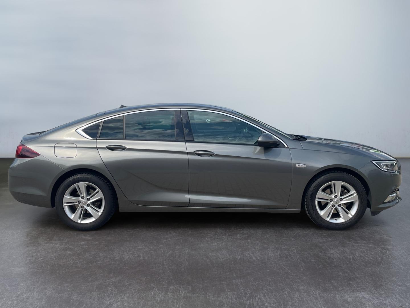 Opel Insignia GrandSport 1.5T INNOVATION *LED*Navi*SH