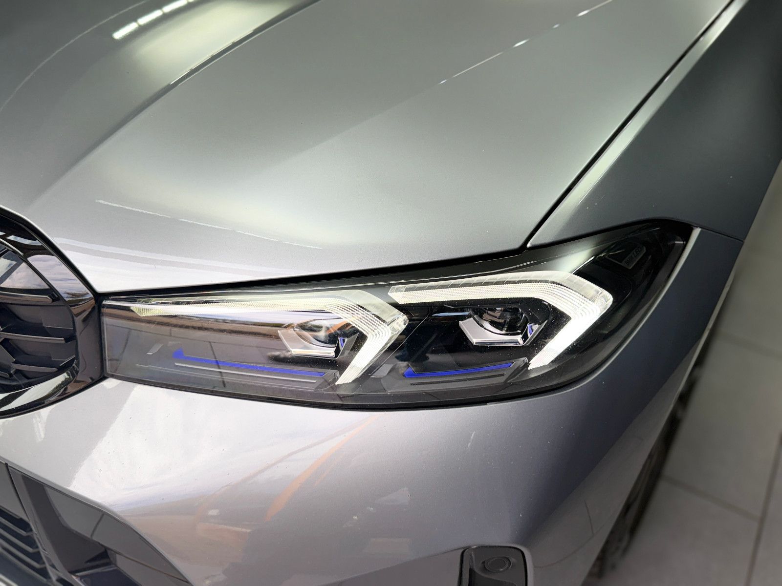 Fahrzeugabbildung BMW M340i Touring xDrive|M-SITZE|360°KAMERA|AHK|VOLL