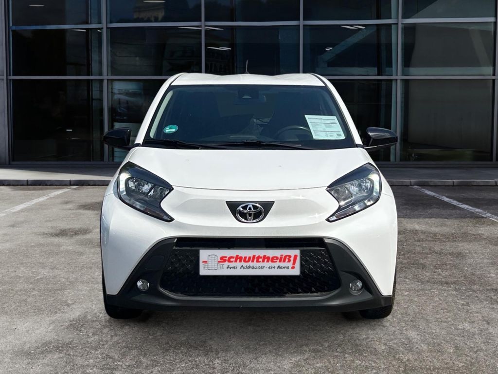 Fahrzeugabbildung Toyota Aygo X Play