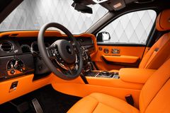 Cullinan BLACK BADGE 2023  BLACK/MANDARIN STARS