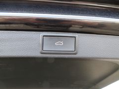 SKODA Octavia Combi 2.0 TDI RS 4x4 DSG Reise Ahk Navi SKODA Octavia Combi 2.0 TDI RS 4x4 DSG Reise Ahk Navi