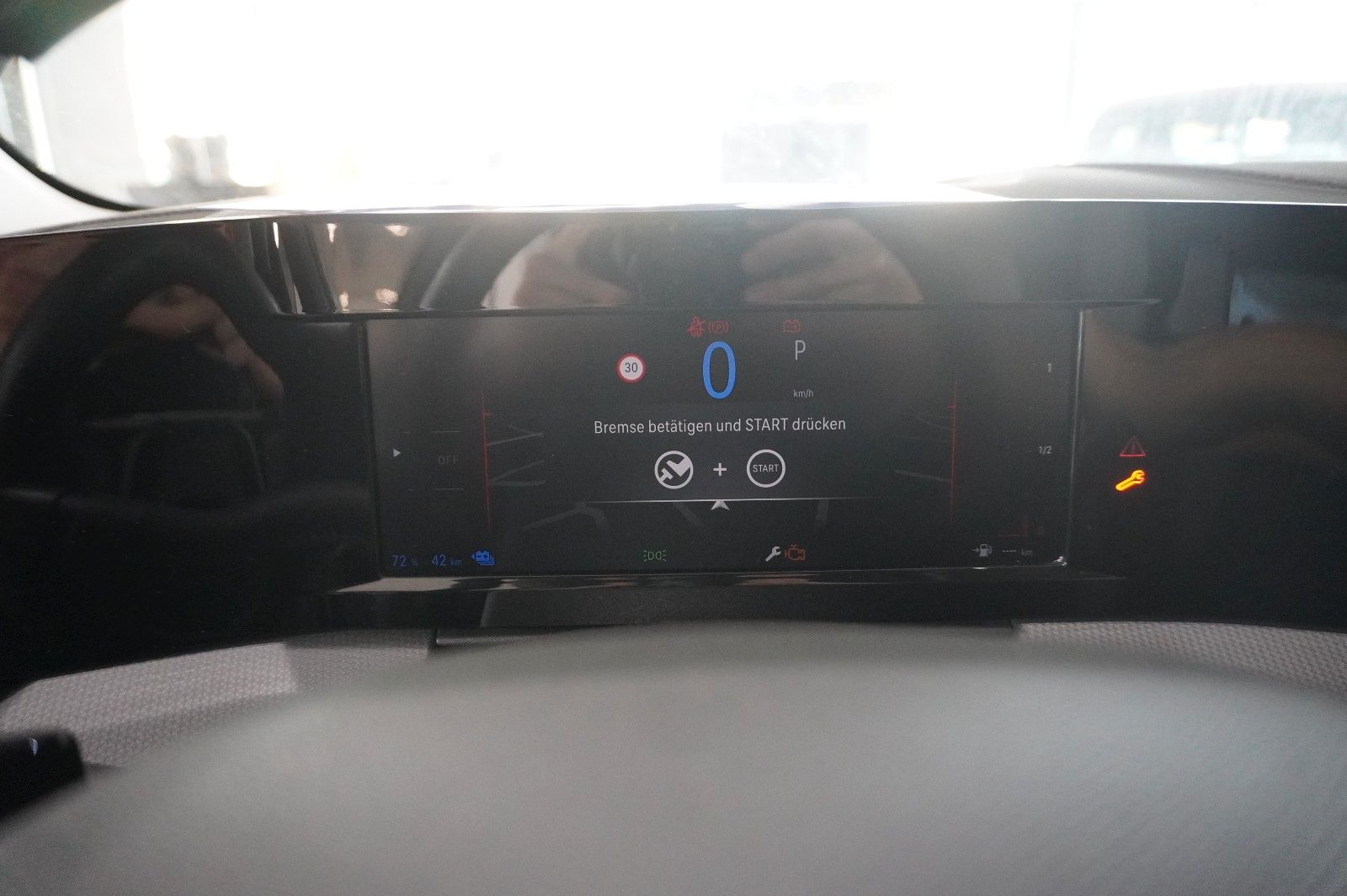 Fahrzeugabbildung Opel Astra L Lim. 1.6 HYBRID ELEGANCE NAVI/KAMERA/AHK