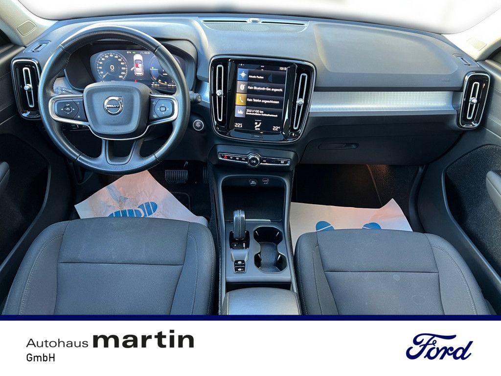 Fahrzeugabbildung Volvo XC40 1.5 R Design Expression Recharge Plug-In Hy