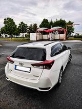 Toyota Auris 1,33-l-Dual-VVT-i - - Toyota Auris: 1.3