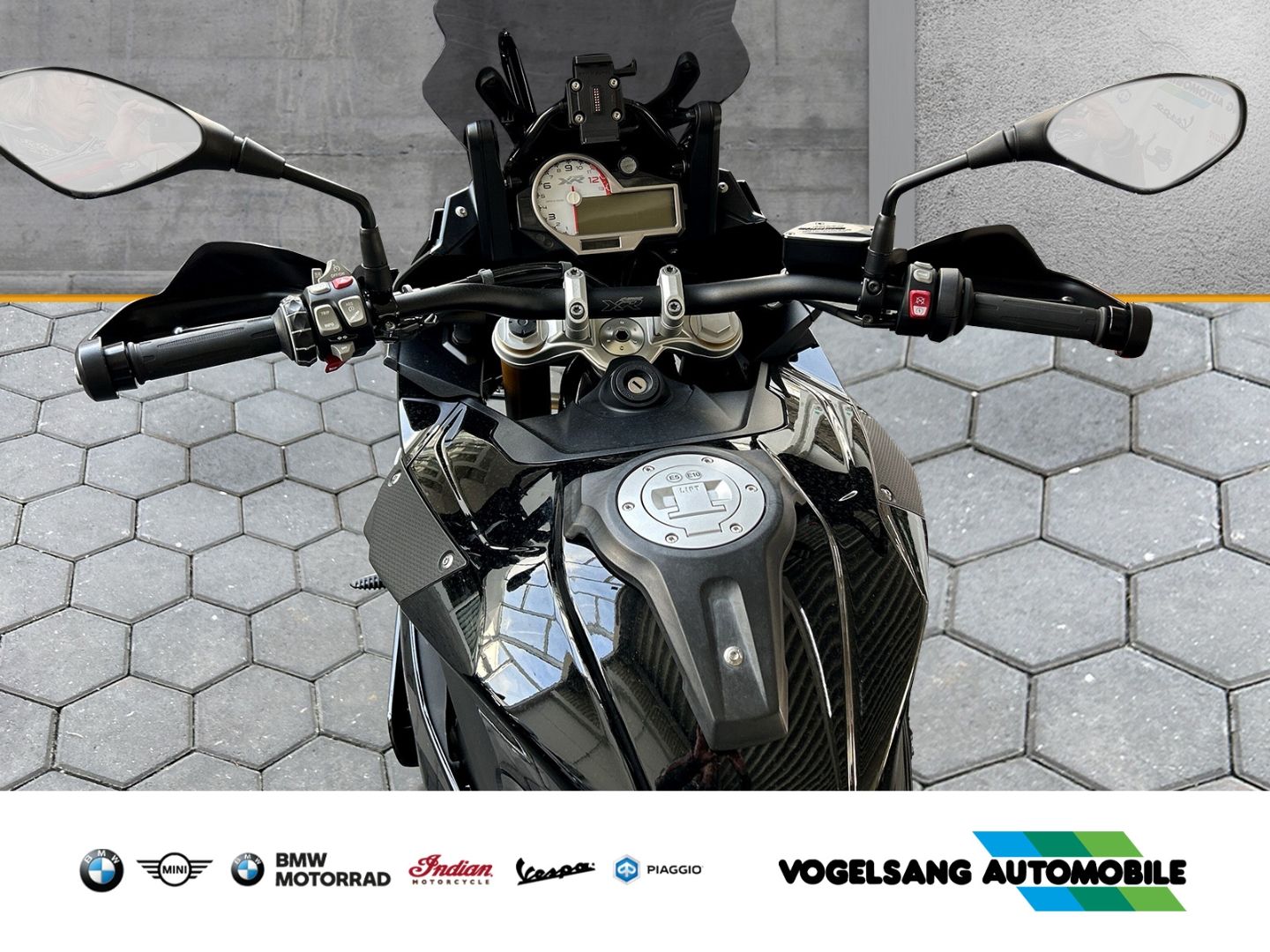 Fahrzeugabbildung BMW S 1000 XR Dynamik-Paket, Touring-Paket, Touring-