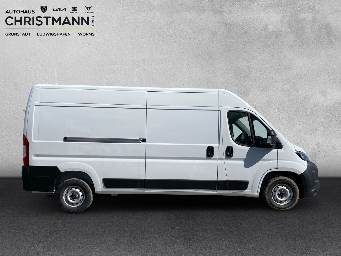 Fahrzeugabbildung Peugeot Boxer Kasten Hochraum 335 L3H2 BlueHDi 140 2.2 B