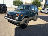Lada Niva Bronto 4x4 "5900km" SH/AHK/Klima - Lada Niva Gebrauchtwagen