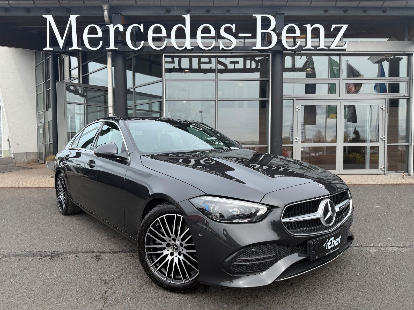 Fahrzeugabbildung Mercedes-Benz C 200d Avantgarde+Dirstr+Memory+Digital+TotW+