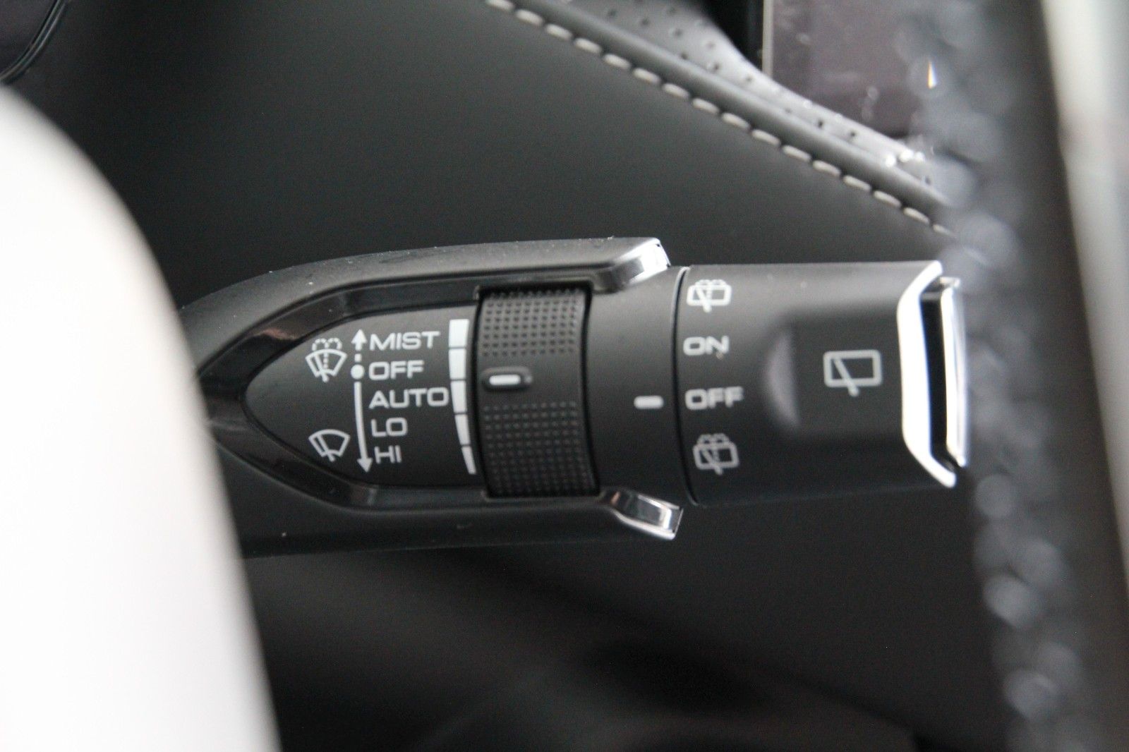 Fahrzeugabbildung GWM WEY03 LUXURY 4WD PHEV Pano, Sitzk., Winter