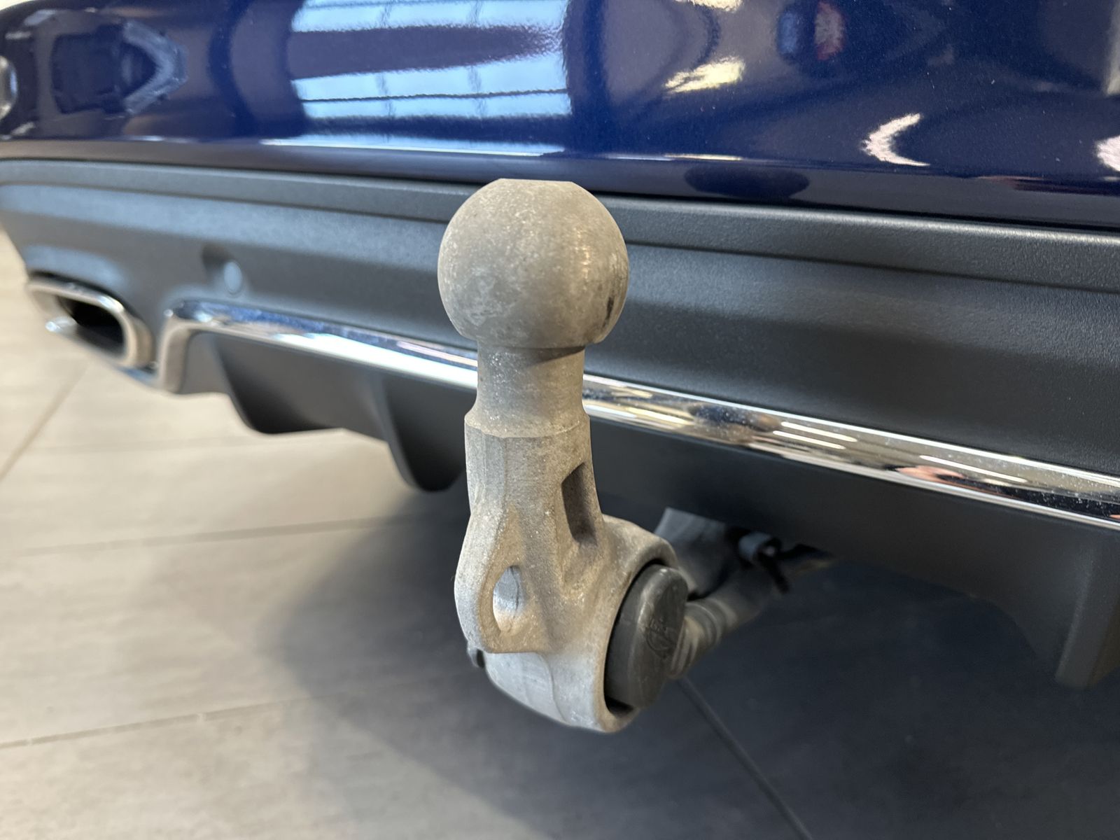 Fahrzeugabbildung Mercedes-Benz C 300 T AMG-Line NAV+LED+AHK+BURMESTER+DISTRONIC