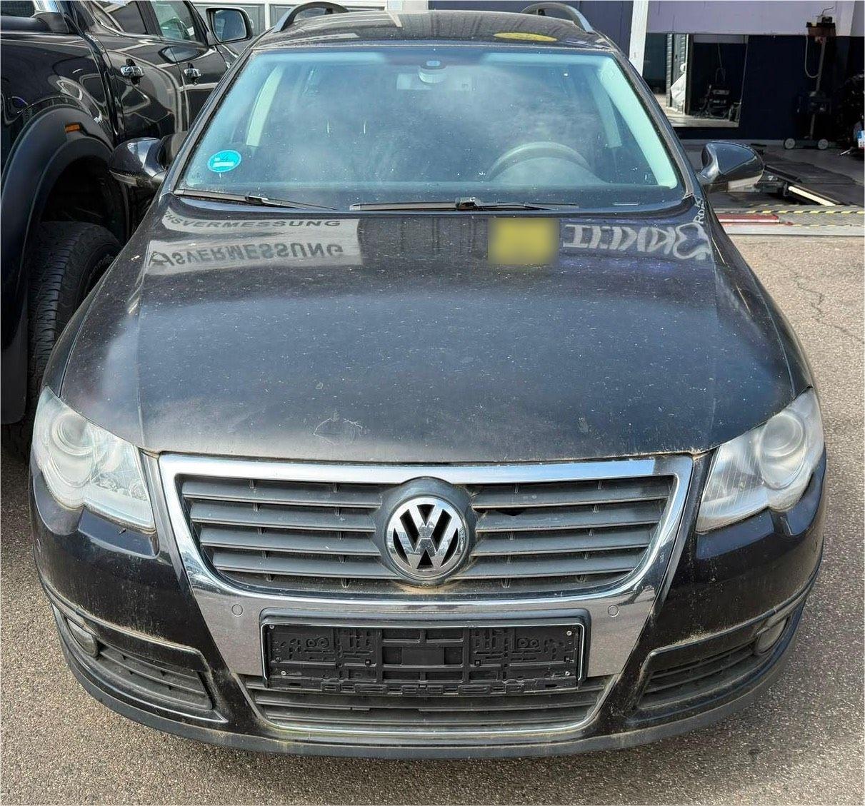 Volkswagen Passat 2007 — rear view
