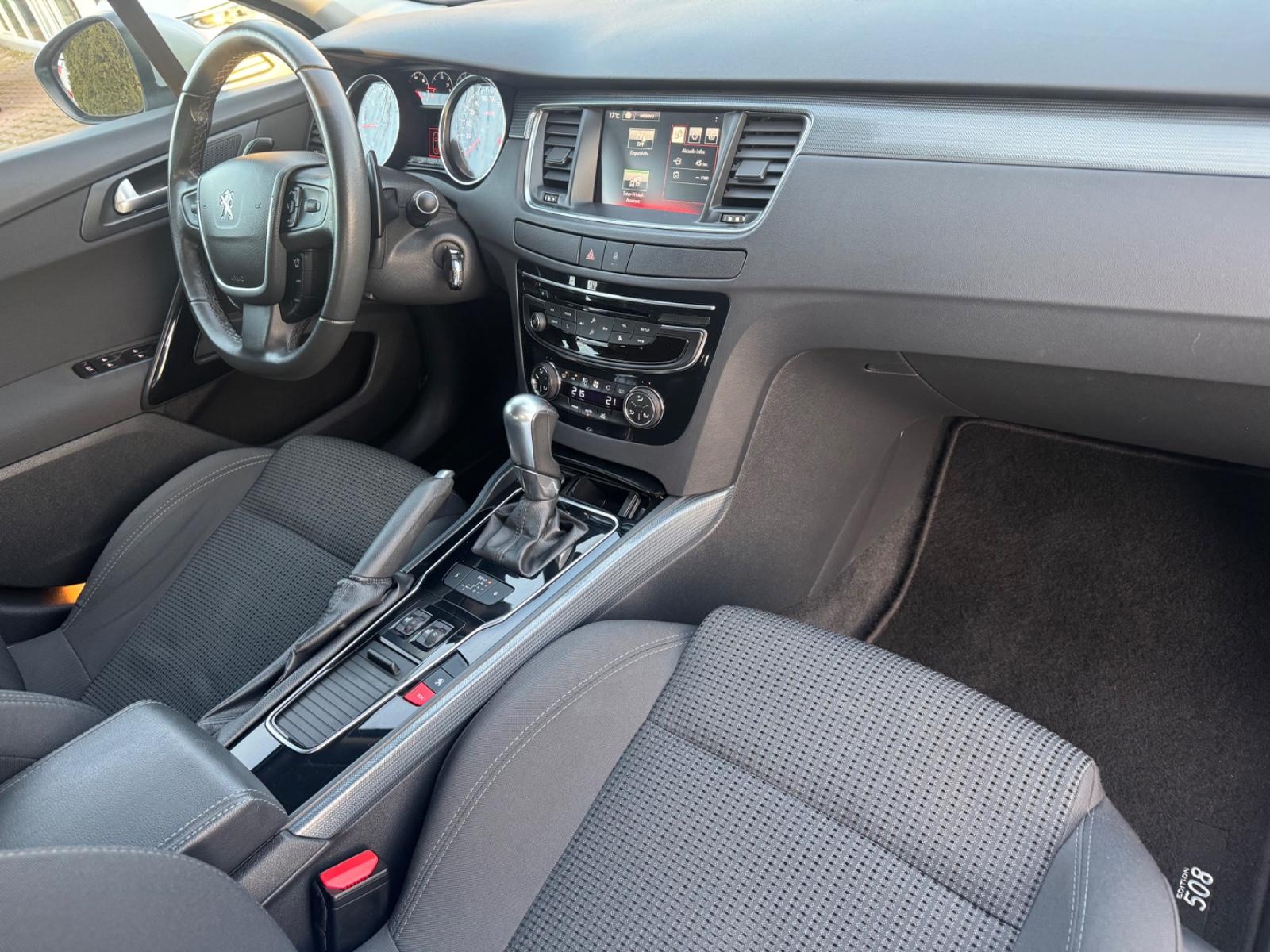 Peugeot 508 2015 — photo 12
