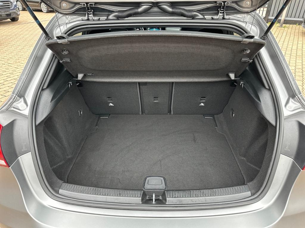 Mercedes-Benz A 35 AMG