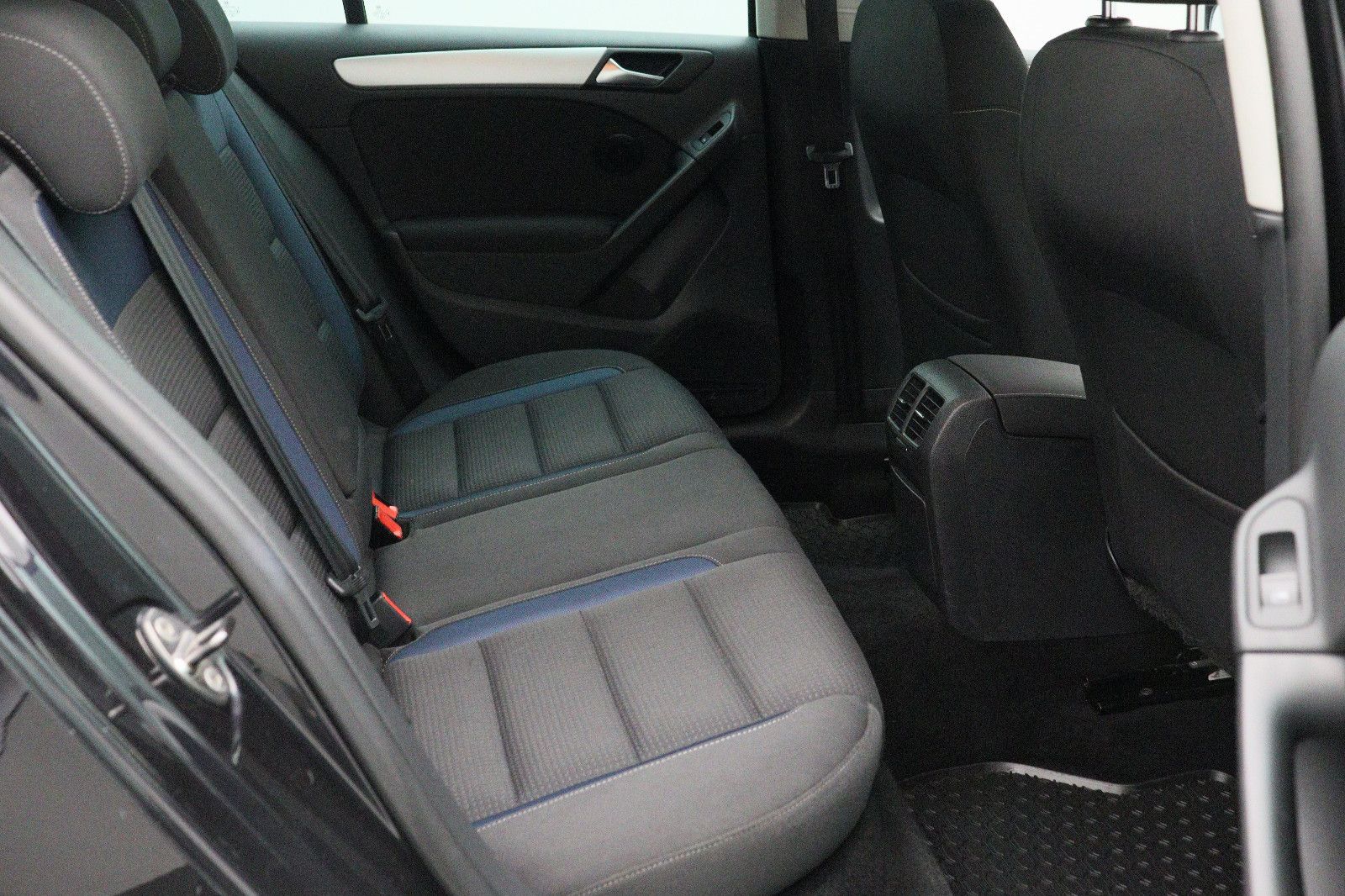 Fahrzeugabbildung Volkswagen Golf VI 1.2 Team