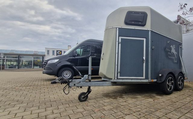 Zentralachsanhänger Pferdeanhänger 0,75 - 3,5 t