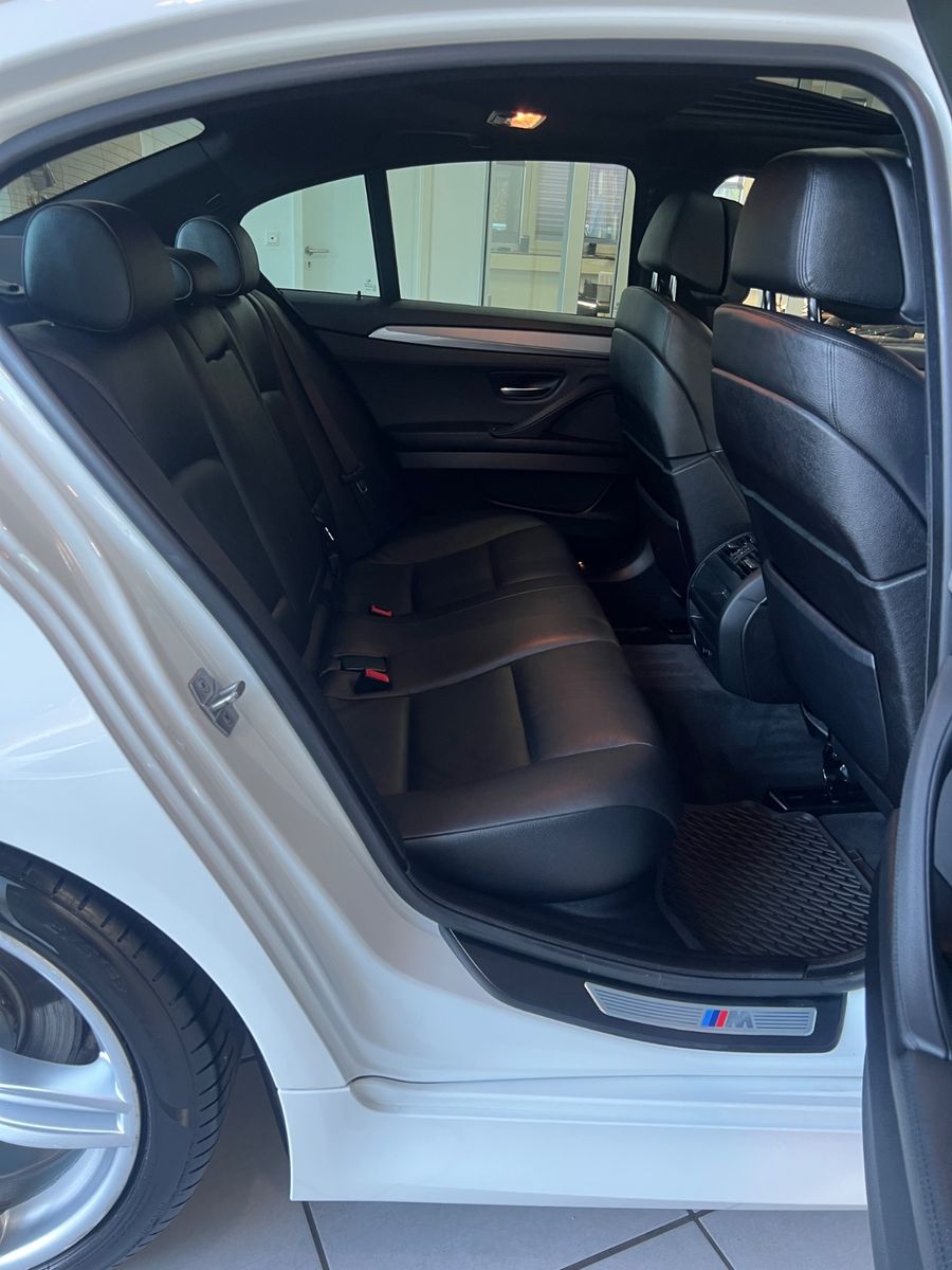 Fahrzeugabbildung BMW 525 d Lim. M Sport Paket *Digitaltacho*Softc*