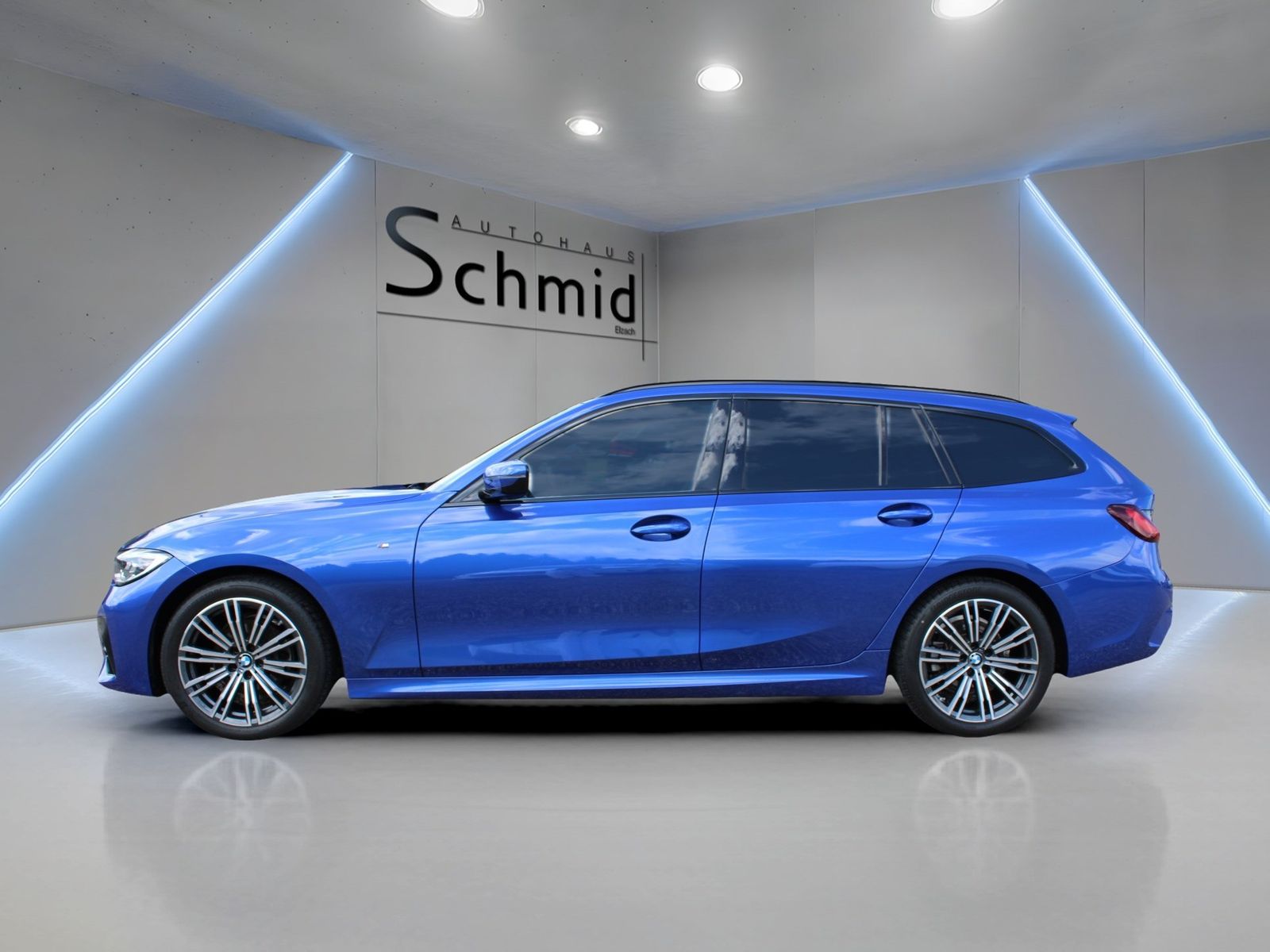 BMW 320d X Drive Touring M Sport foto 2