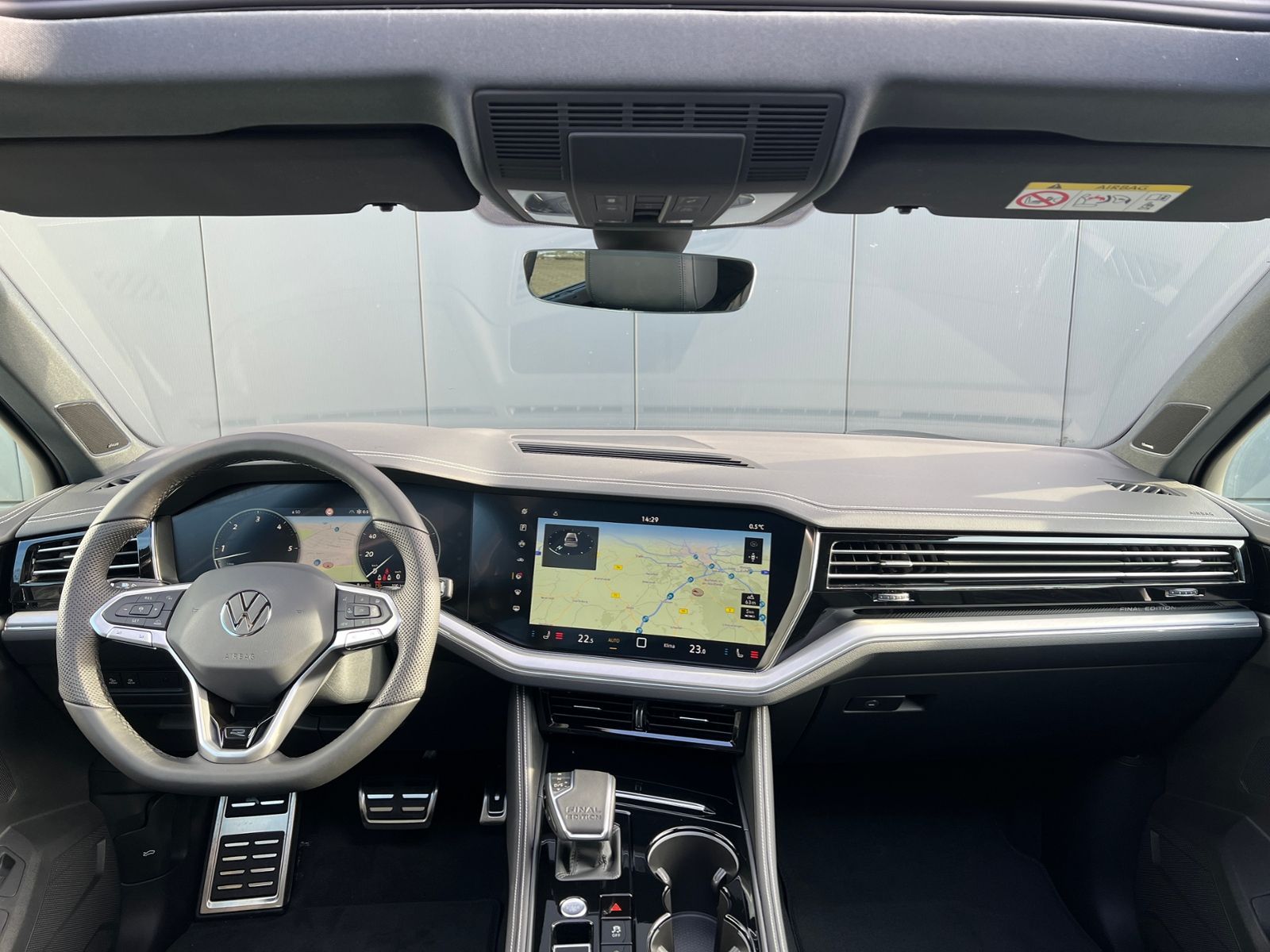 Fahrzeugabbildung Volkswagen Touareg R-Line FINAL EDITION 3.0 TDI 4MOTION