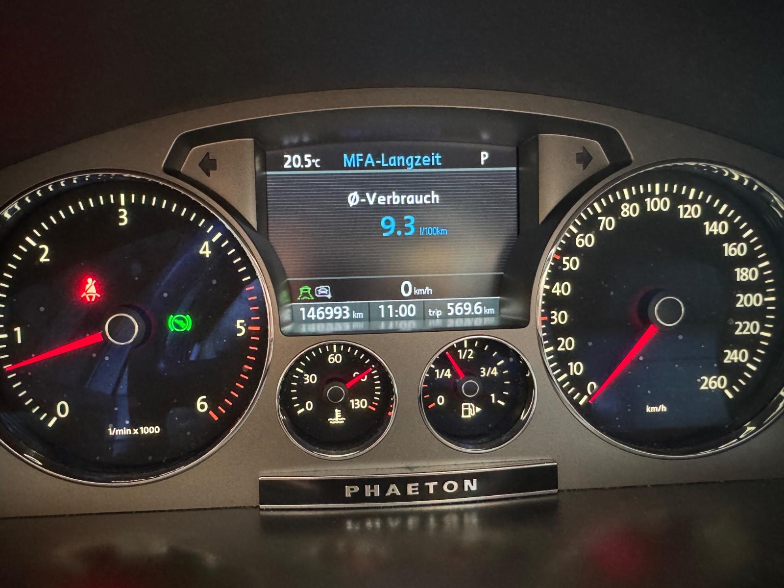Volkswagen Phaeton Werk Edition- 1.Hd Arzt/ Stdh./Sitzklima