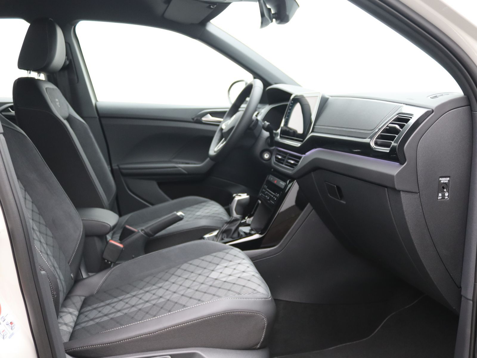 Volkswagen T-Cross - Bild 8