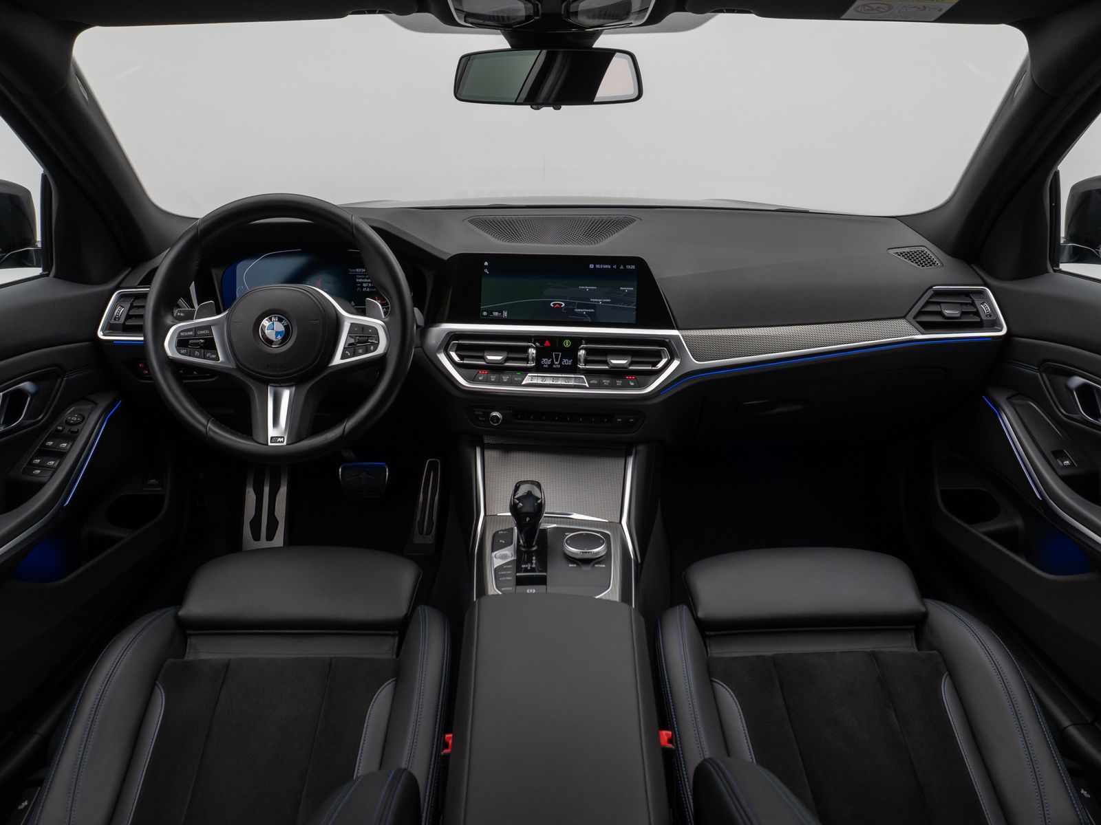 Fahrzeugabbildung BMW 320d M Sport Kamera CockPitPro DAB LED Alarm