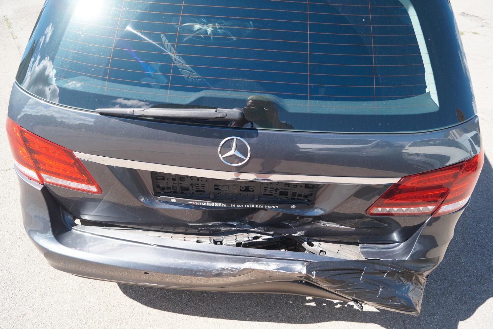 Mercedes-Benz E250 2014 — photo 14