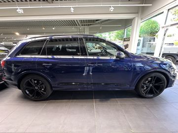 Audi Q7 - 7
