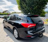 Ford Focus Turnier Cool & Connect - Ford Focus Gebrauchtwagen in Bielefeld