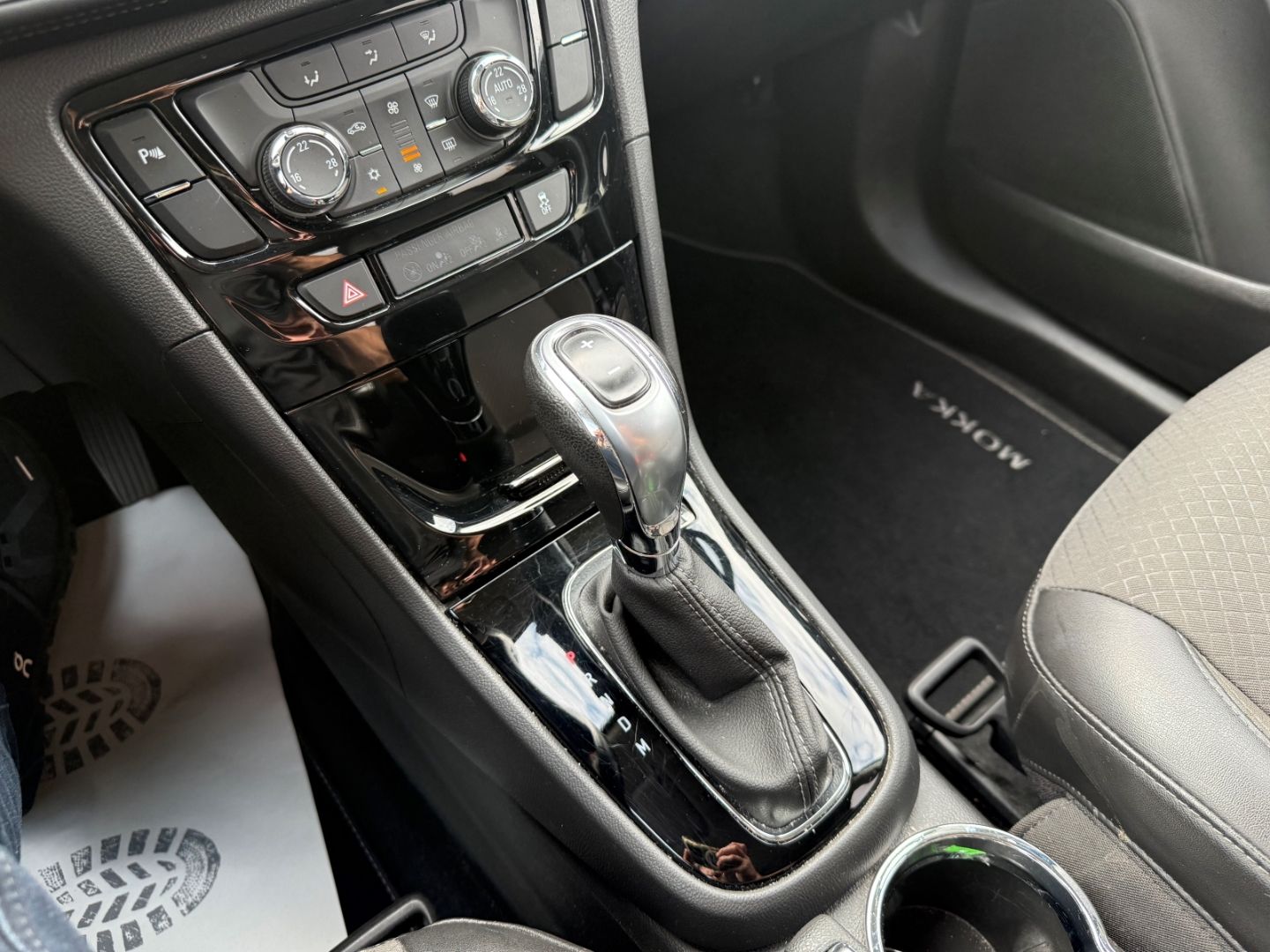 Fahrzeugabbildung Opel Mokka X Innovation mit Allwetter+PDC+AHK