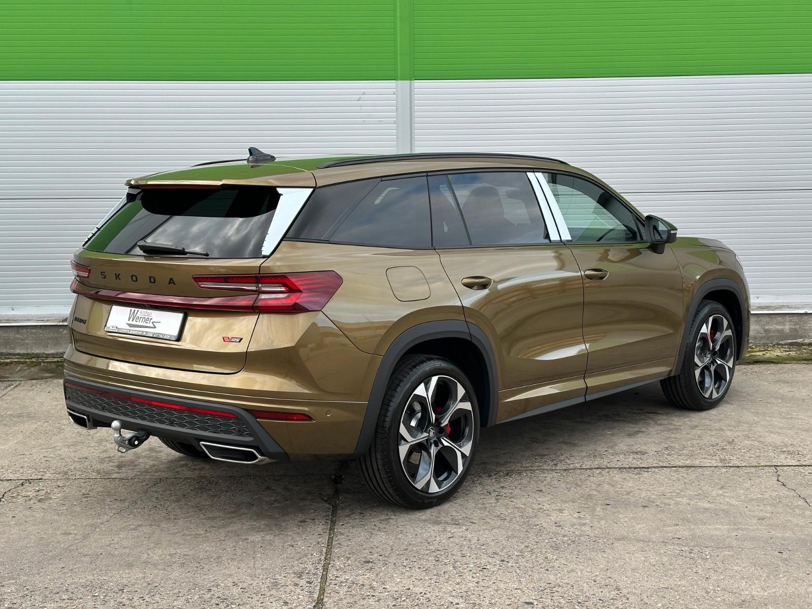 Skoda RS 265PS 4x4 7-Sitze DCC+ PADACH STHZ LM20"AHK