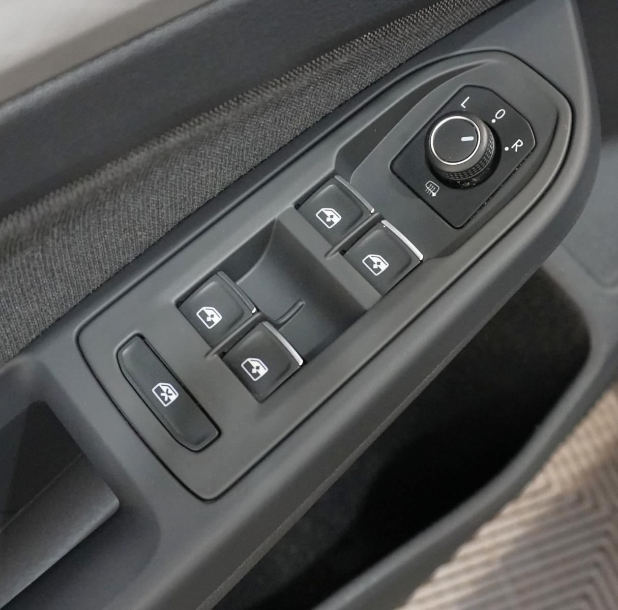 Volkswagen Golf VIII Variant Life 2.0 TDI *LED*NAVI*DAB*, миниатюра 19