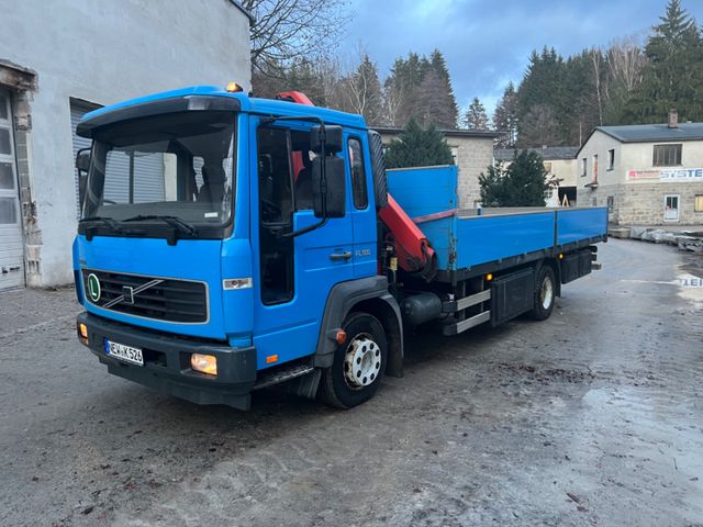 Volvo FL 6 180L Pritsche/Kran top Fahrzeug nur 153 tkm