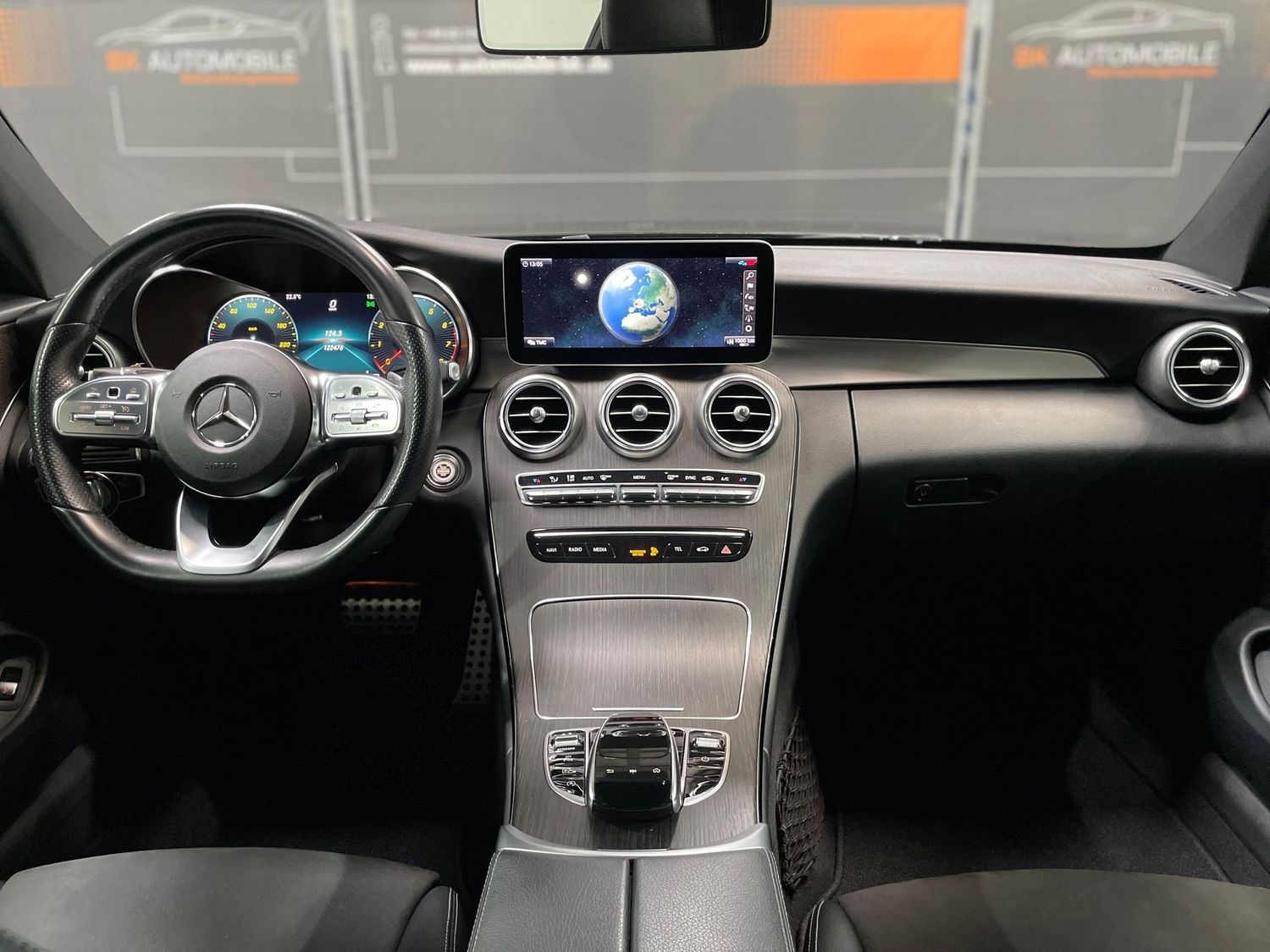 Fahrzeugabbildung Mercedes-Benz C 200 4Matic AMG Sport#Digital#LED#360°#Pano
