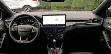 Fahrzeugabbildung Ford Focus Lim. ST-Line