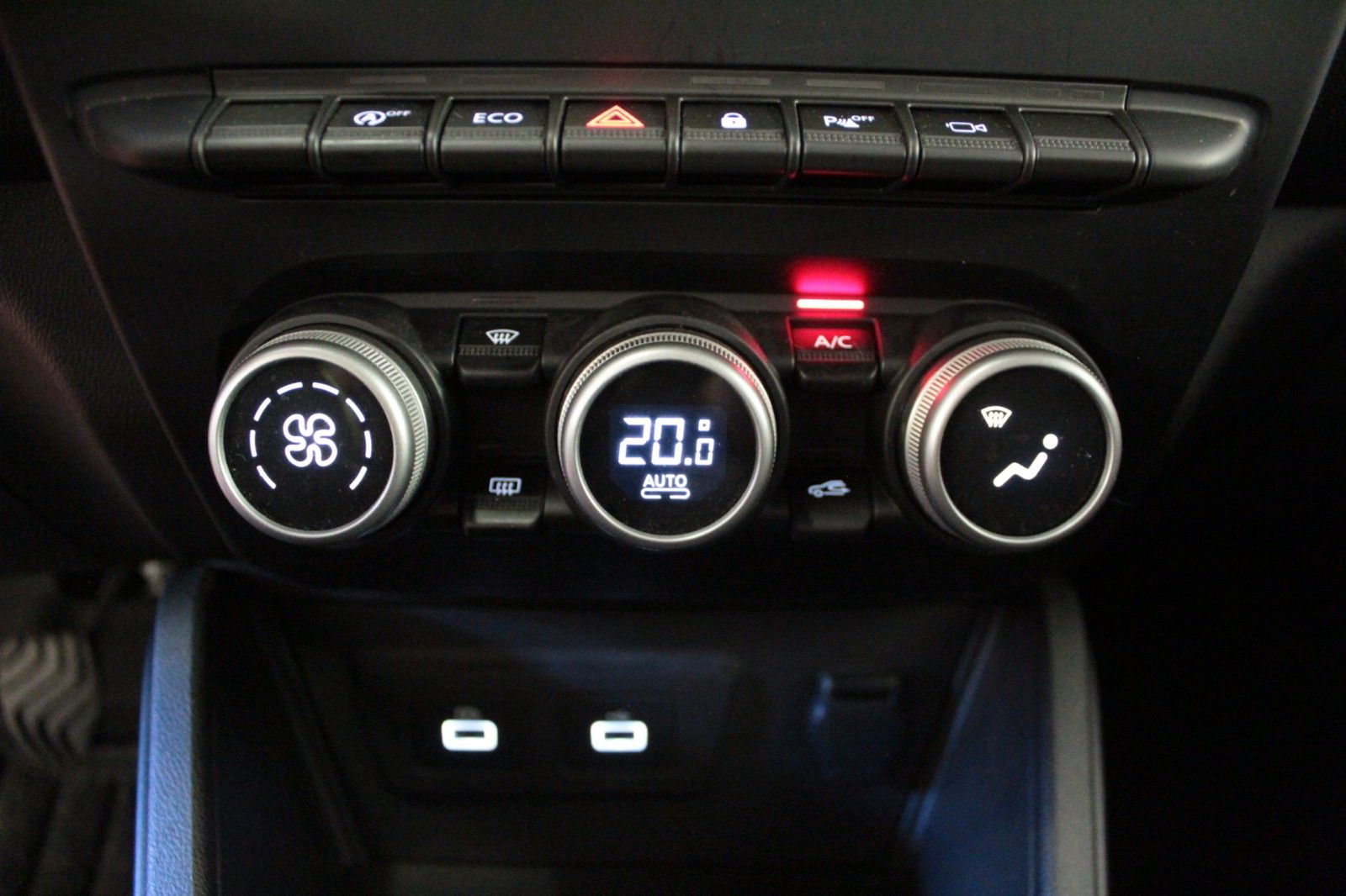 Fahrzeugabbildung Dacia Duster TCe 100 ECO-G Journey  LPG / Benzin
