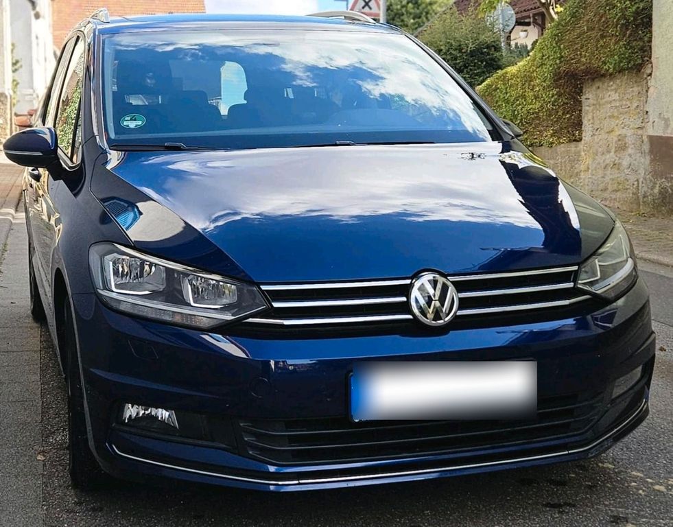 Image of Volkswagen Touran